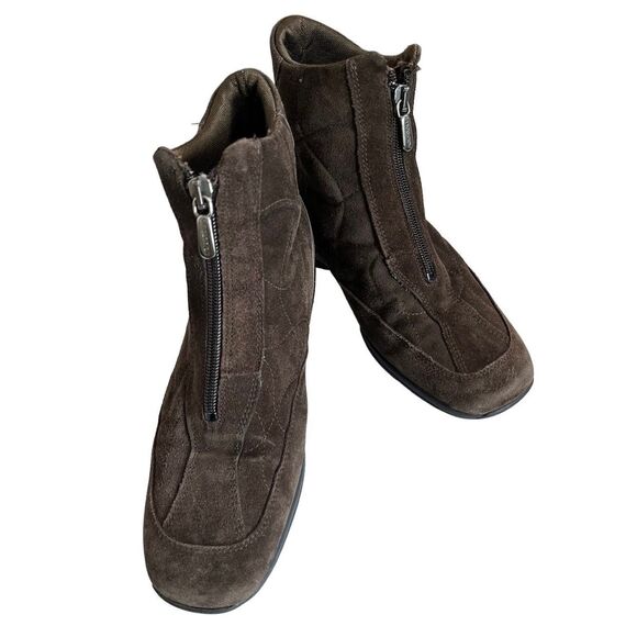 AQUATALIA Womens 6 Weatherproof Quilted Suede Boots - Picture 1 of 11